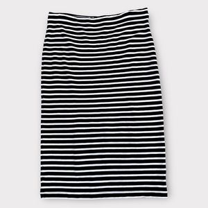 Sanctuary Women’s Skirt Large Graphic Stripes Black White Elastic Waist Nautical